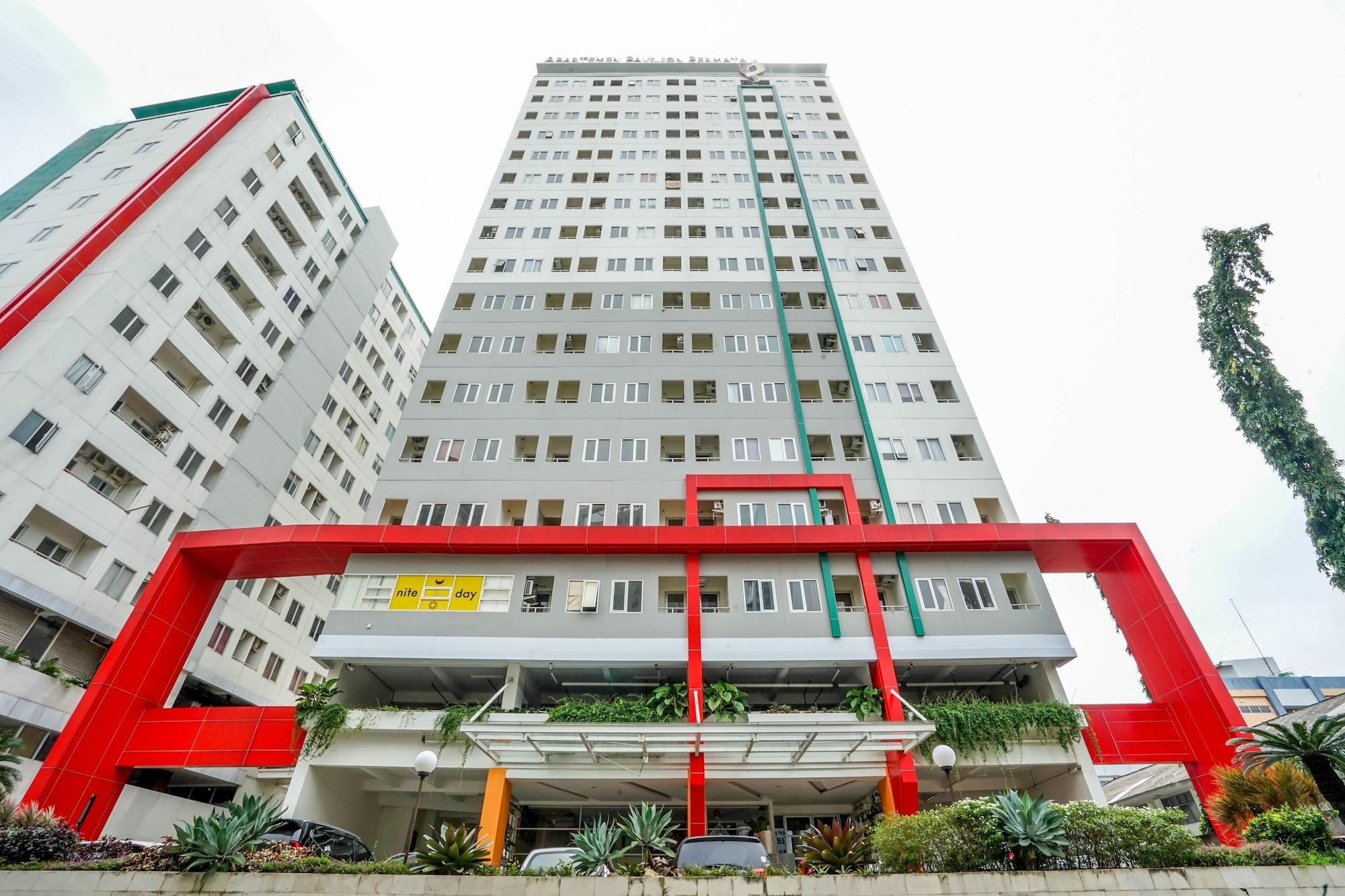 Super Oyo Capital O 91962 Pavilion Permata Surabaya Exterior foto